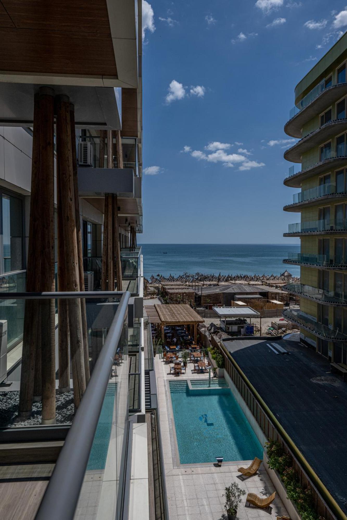 Apartament Zora - L&C Beach Home Năvodari Exterior foto